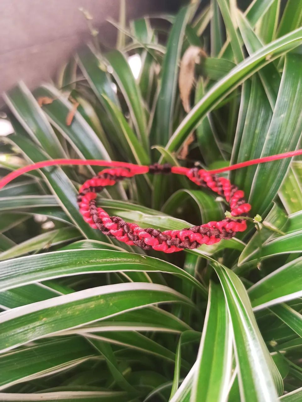 Pulseira em macrame tubular 2 cores - Foto 3