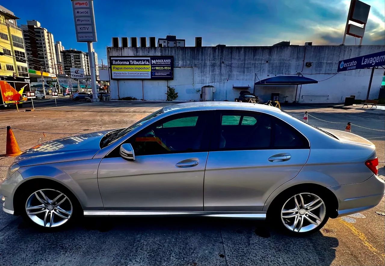 Mercedes-Benz C-180 CGI Sport 1.6 TB 16V 156cv Aut. 2013