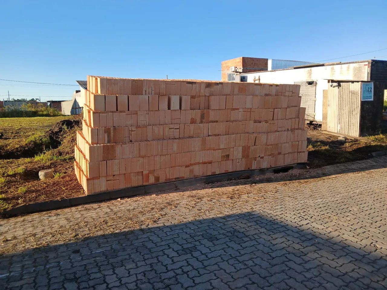 Tijolo e bloco direto de fábrica 