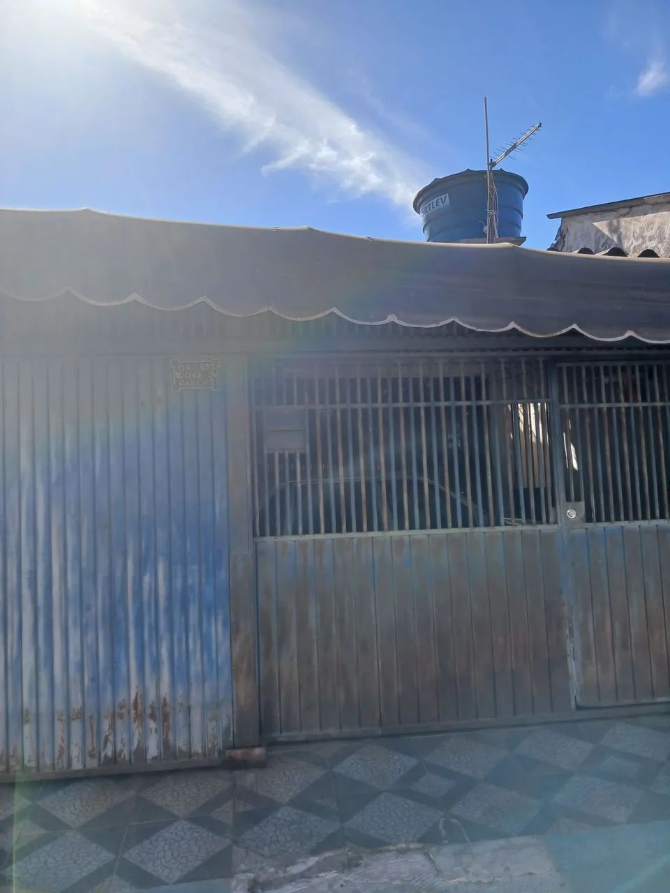 Vendo um toldo usado