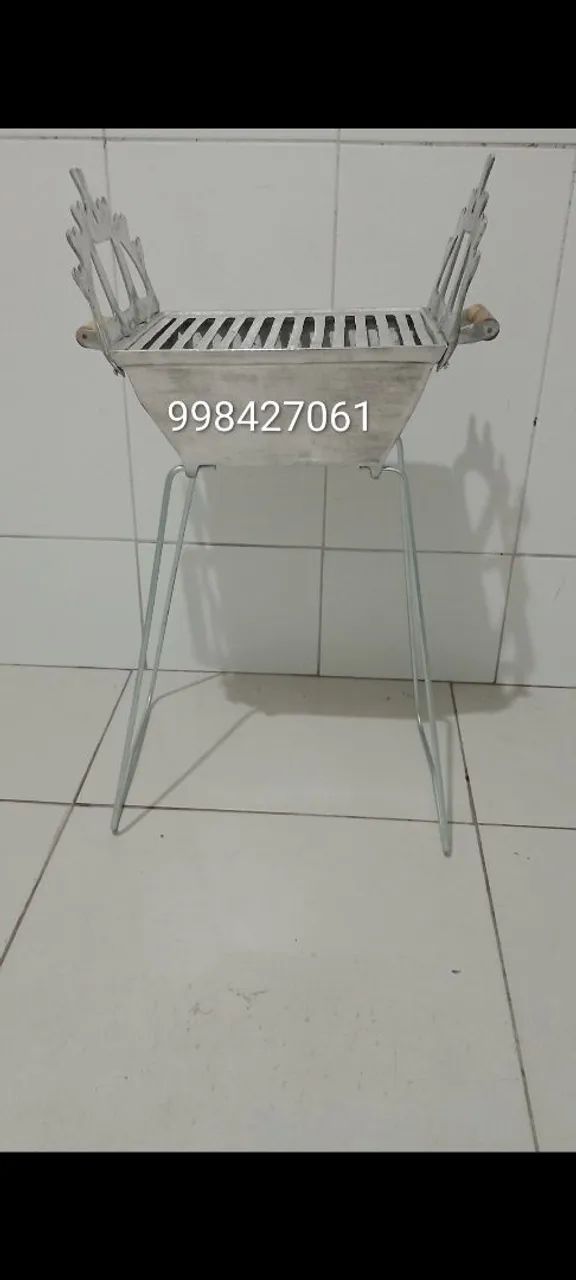 CHURRASQUEIRA COM SUPORTE DE ESPETO  - Foto 3