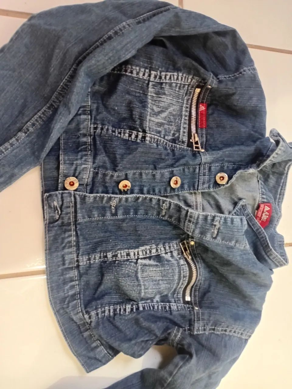 Vendo jaqueta pequena jeans  - Foto 2