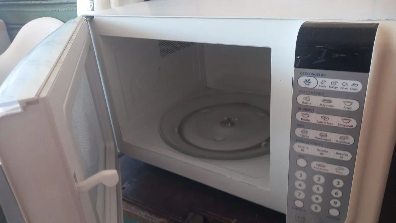Microondas Eletrolux 30L litros Branco  - Foto 2