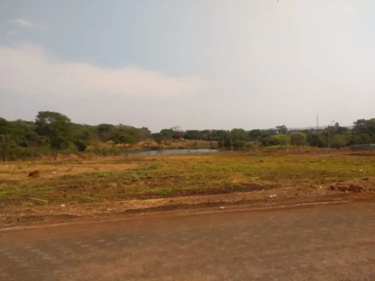 Fonte das Águas Lote 360 m² 18 m de frente e vista para o lago. Estudo pegar carro. Goiâni - Foto 6