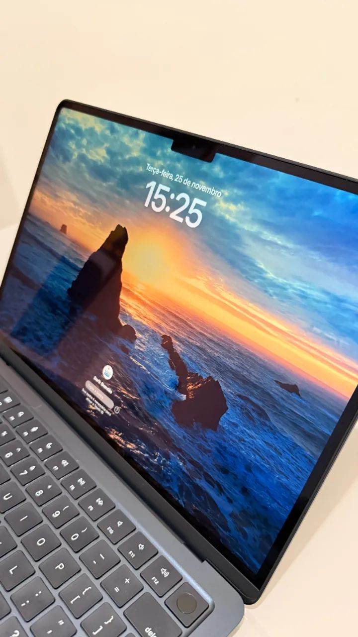 MacBook Air M2 13.6インチ 8GB/256GB ミッドナイト Apple MacBook Air