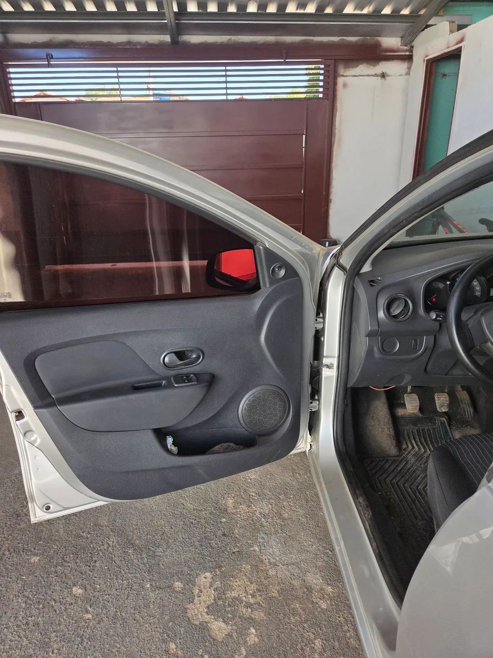 Renault Logan Authentique Flex 1.0 12V 4P 2018 - Foto 5