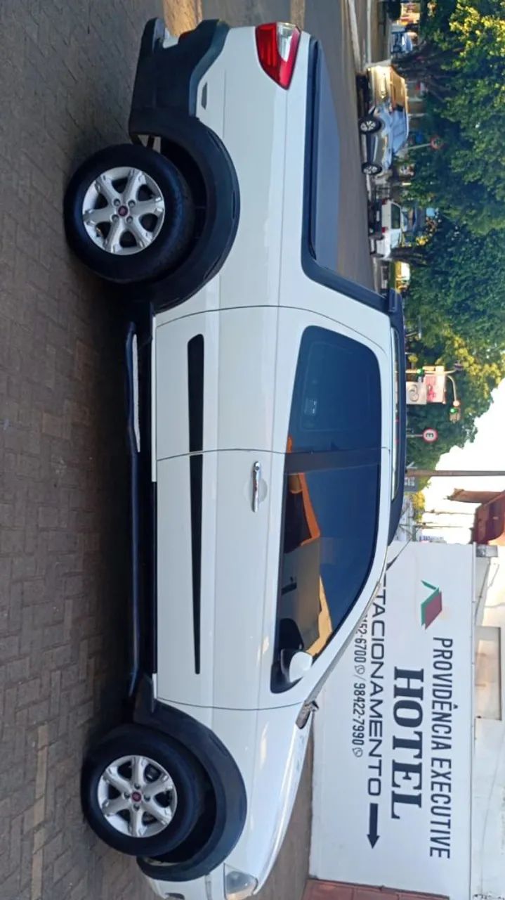 Fiat Strada Trekking 1.6 16V Flex CD 2015 - Foto 3