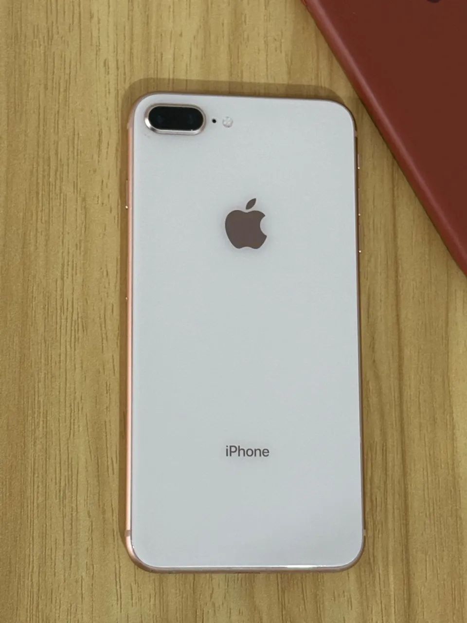 iPhone 8 Plus 