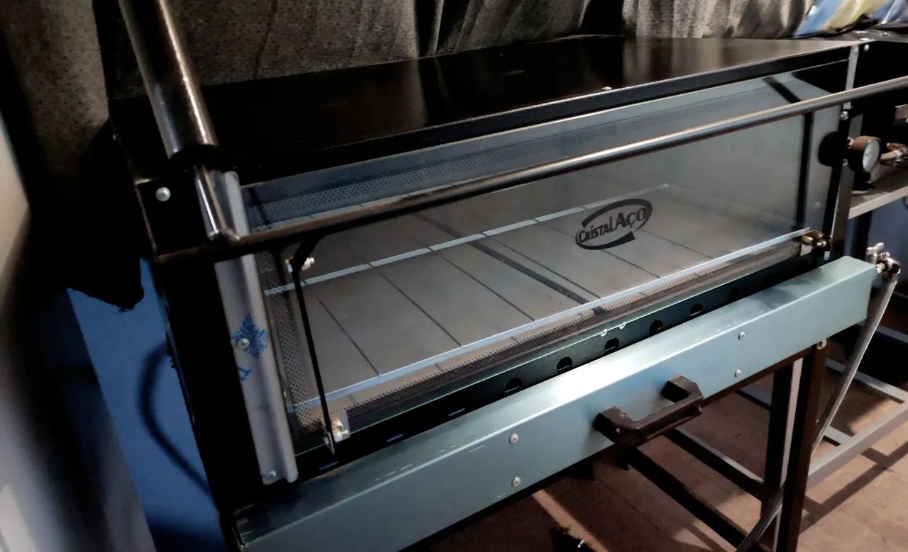 Forno pizza a gaz sem uso