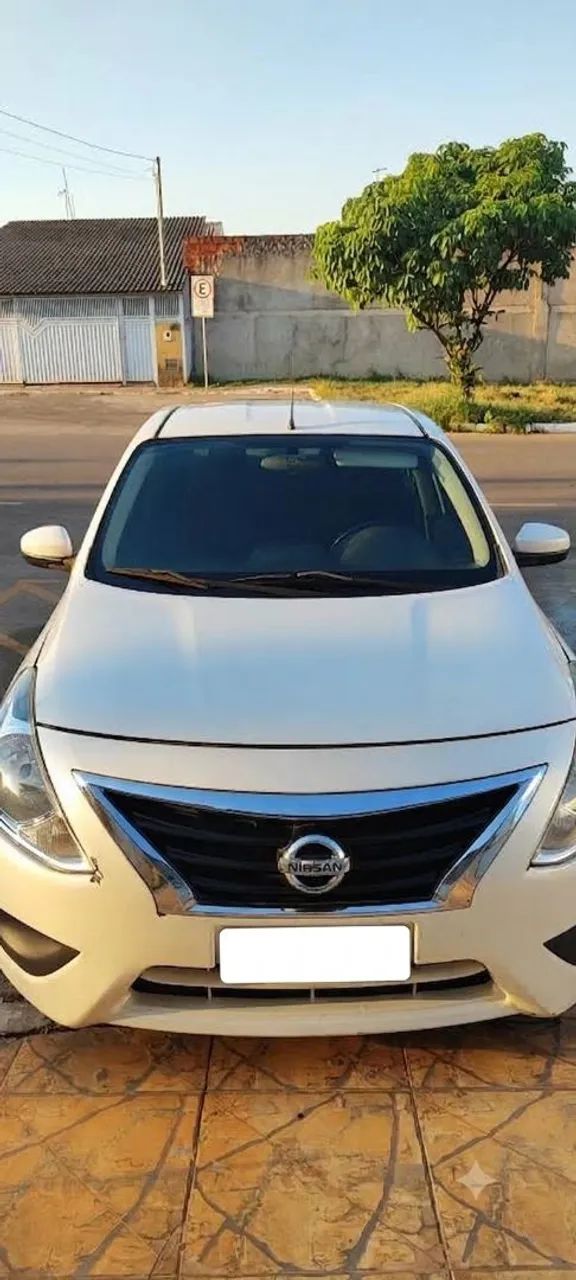 Nissan Versa SV 1.6 16V 2017