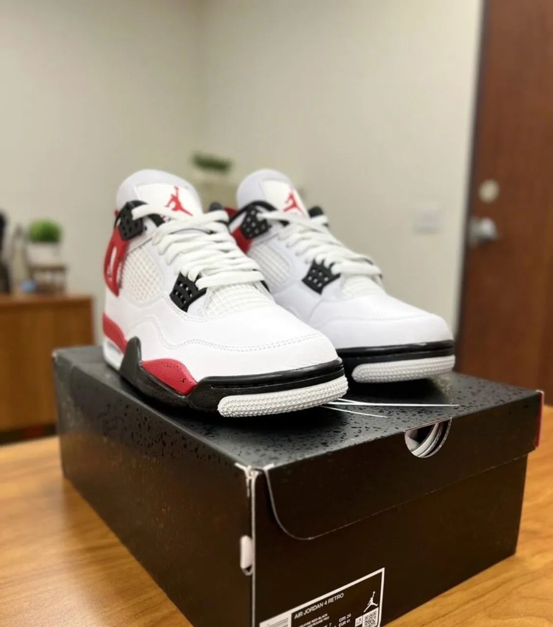 JORDAN RETRO 4 - Foto 3
