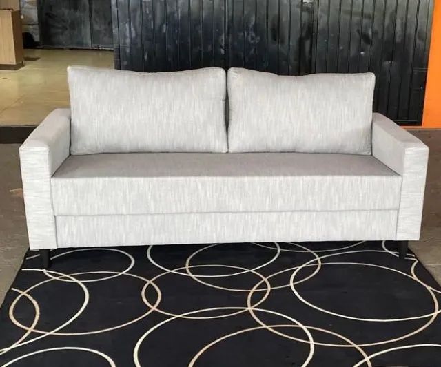 Sofa Elegante 1,94m - (Entregamos Df e Entorno)!!