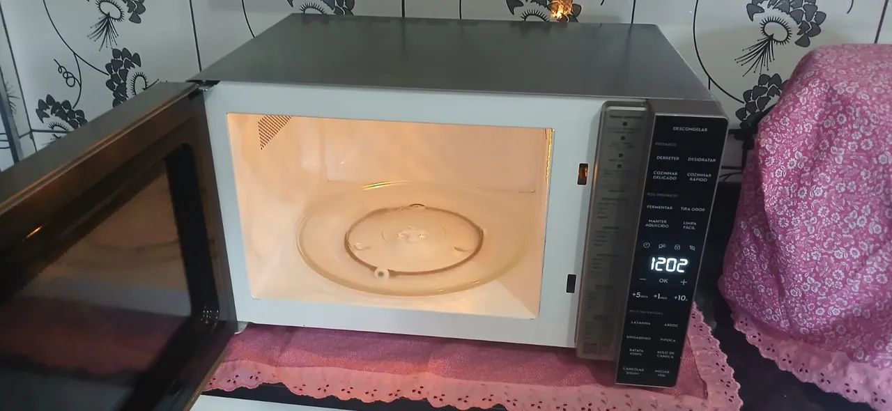 Microondas Eletrolux 36litros grande  - Foto 2
