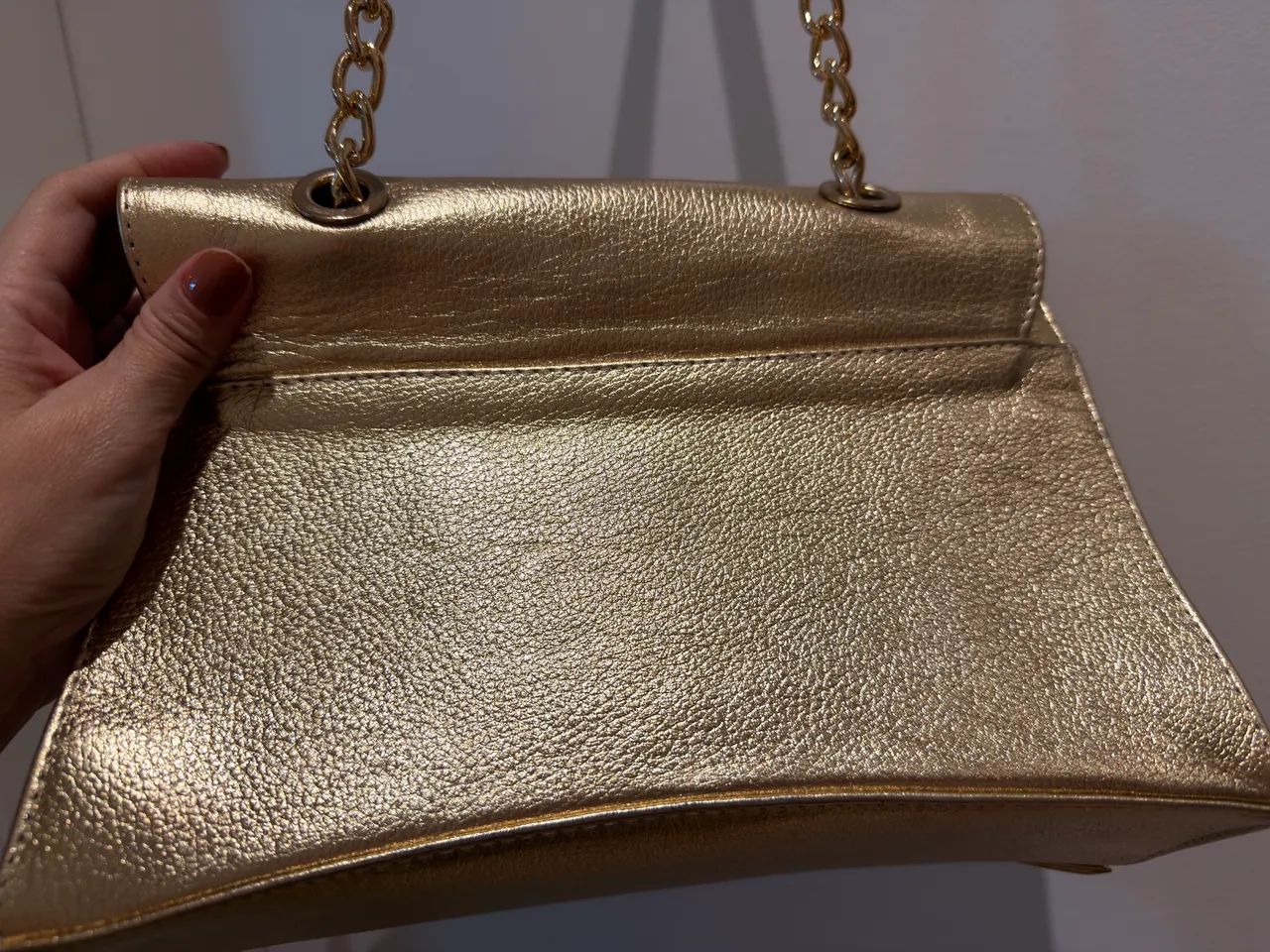 Bolsa Dumond Dourada Pouco usada  - Foto 2