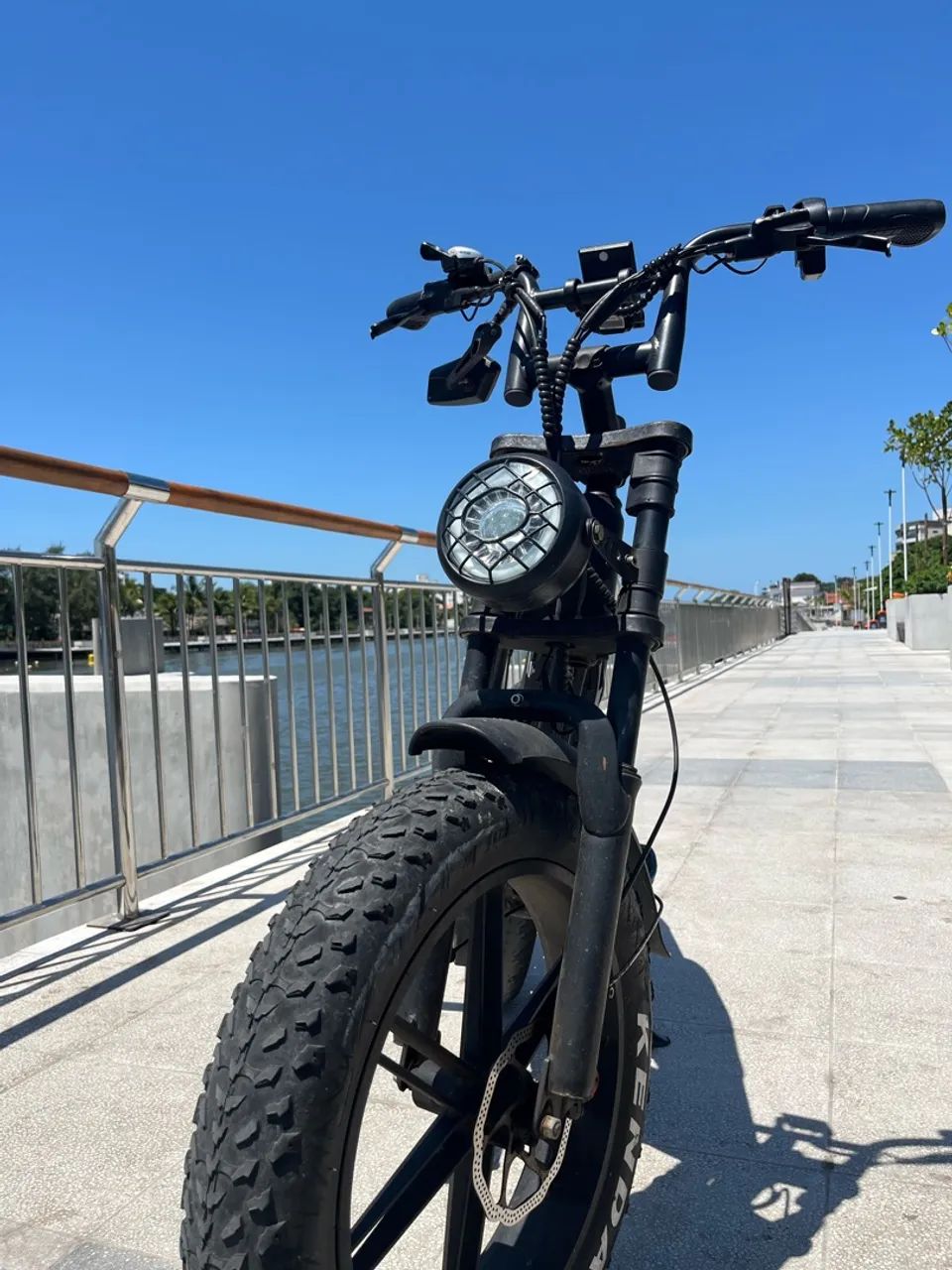 bike elétrica v8 