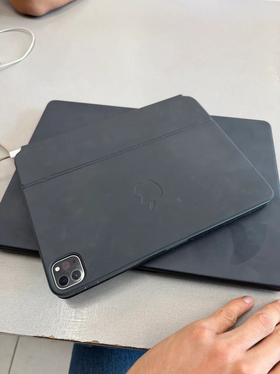 Ipad Pro 11? M2 128GB + MagicKeyboard - Foto 2