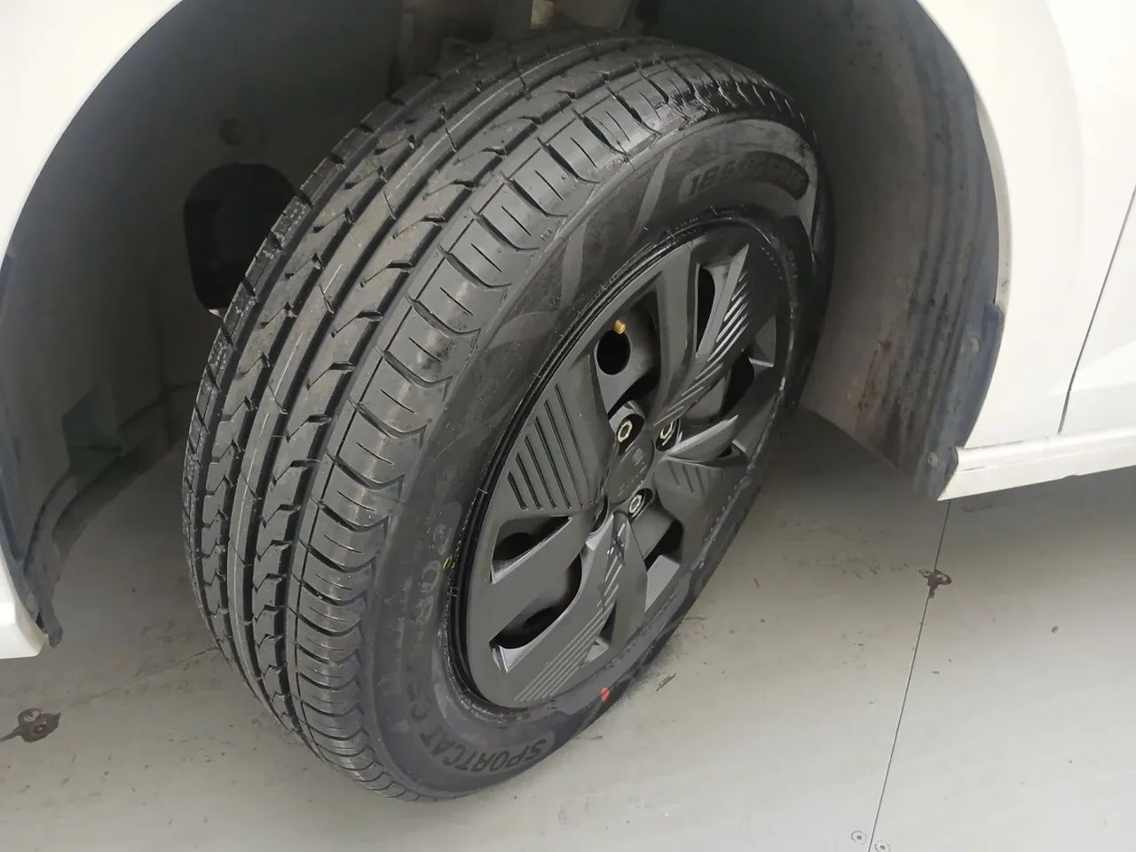 Volkswagen Polo 1.0 MPI Flex 12V 5p, foto 11 de 18