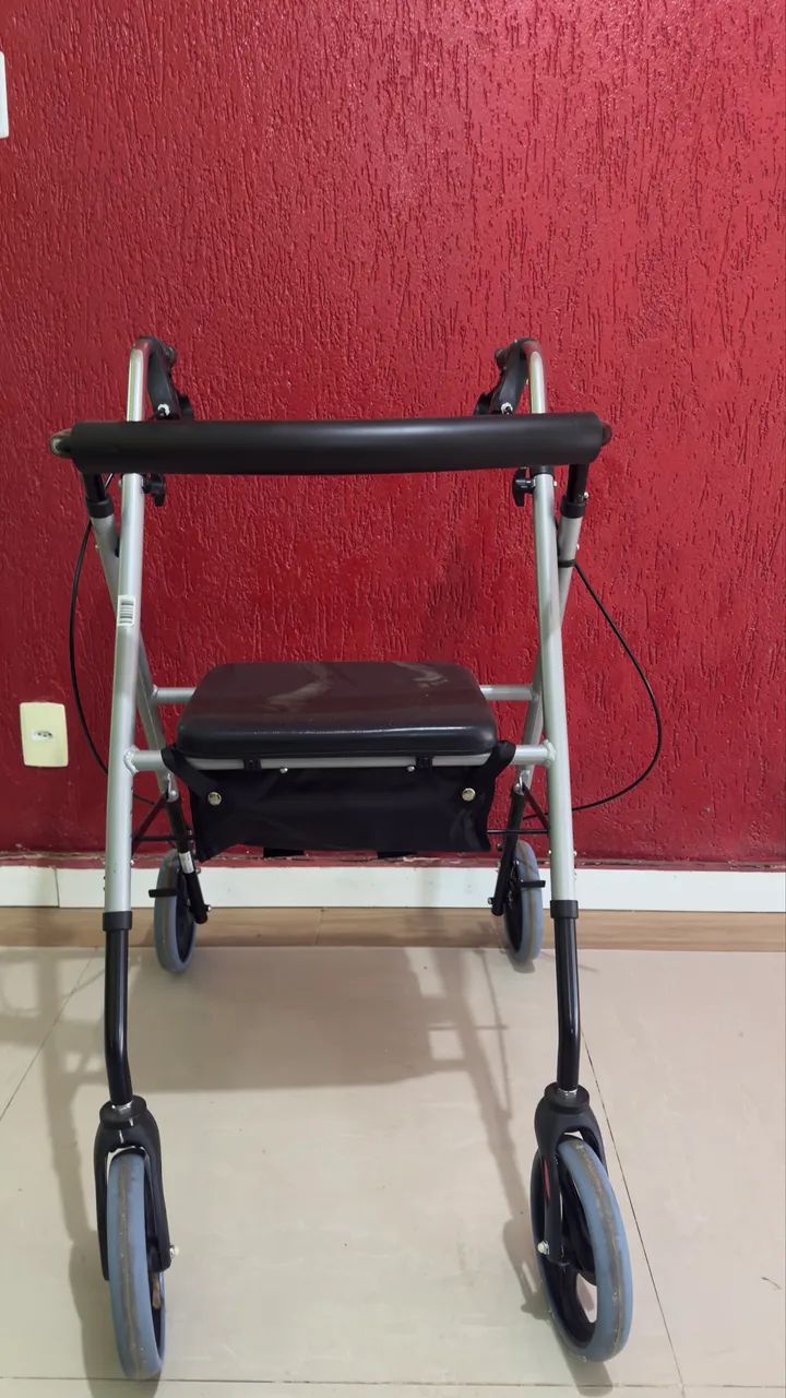 Andador 4 rodas com assento  - Foto 3