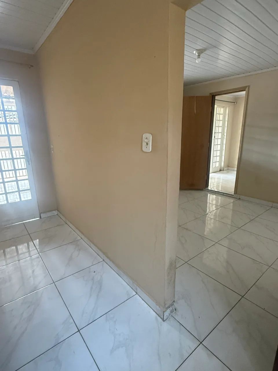Vende m-se Casa QR 310, Samambaia DF. - Foto 4