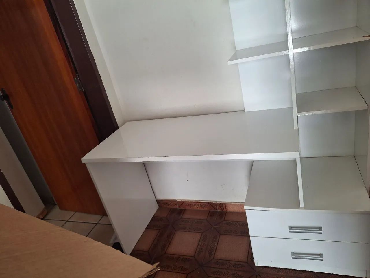 Escrivaninha usada - Foto 2