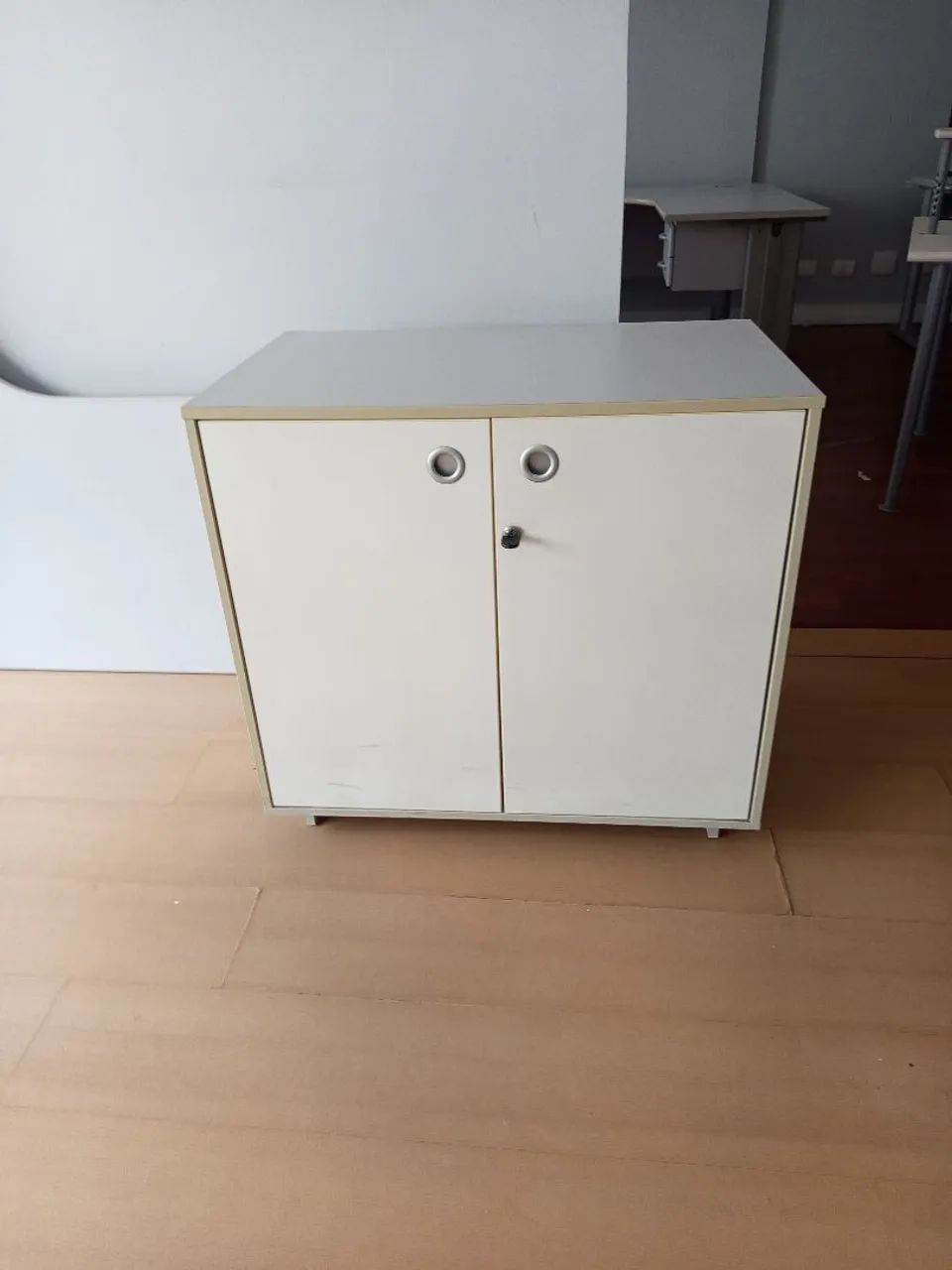 Armário com 2 portas para escritório  - Foto 4