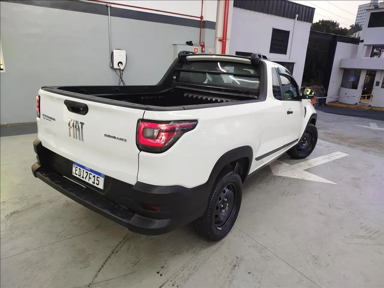 Fiat Strada Endurance 1.4 Flex 8V C 2023 - Foto 5