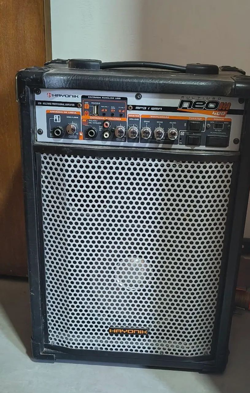 Caixa multiuso Neo 400 de 60 watts rms