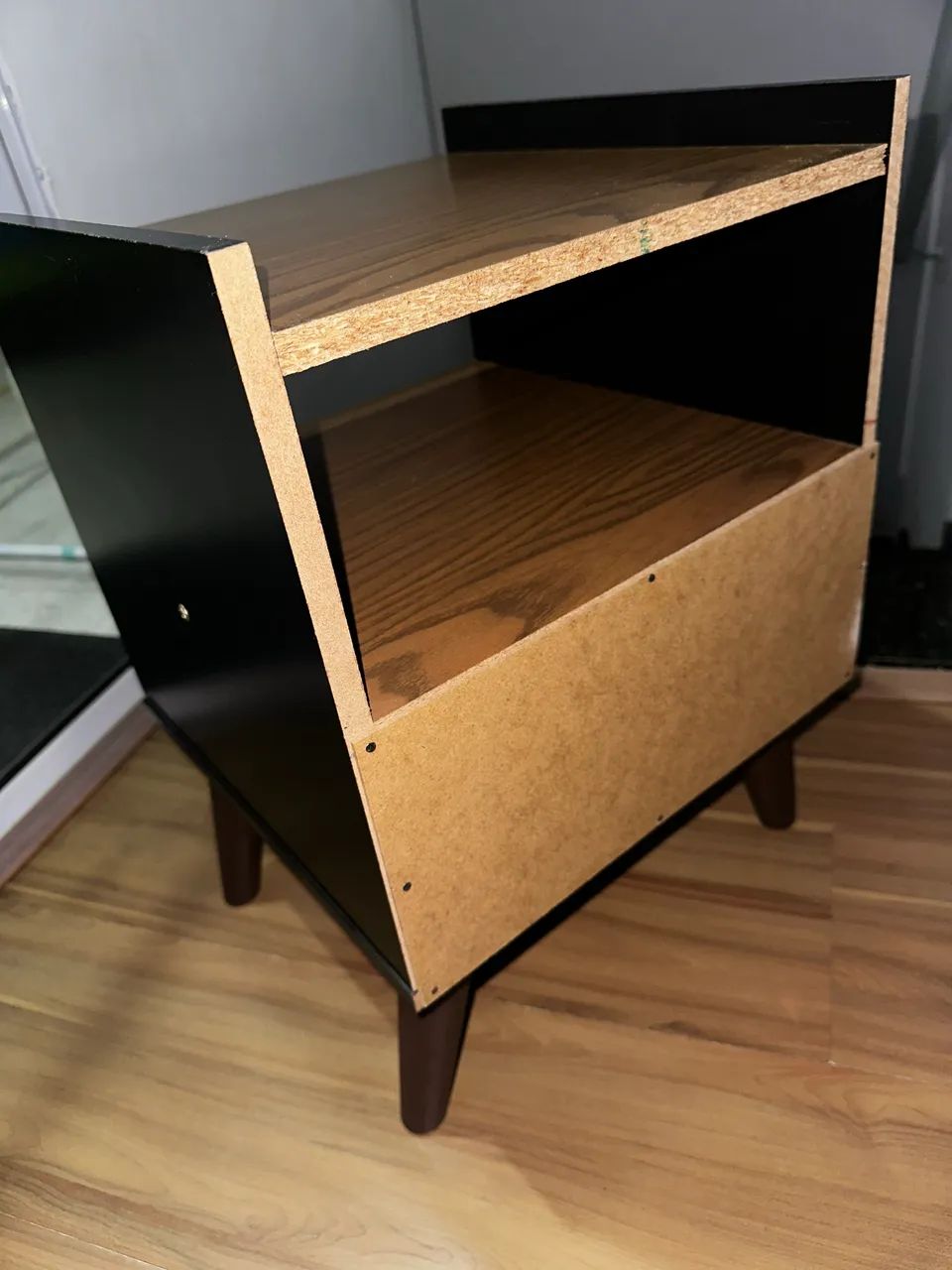 Mesa de Cabeceira com 1 gaveta e nicho - Foto 2