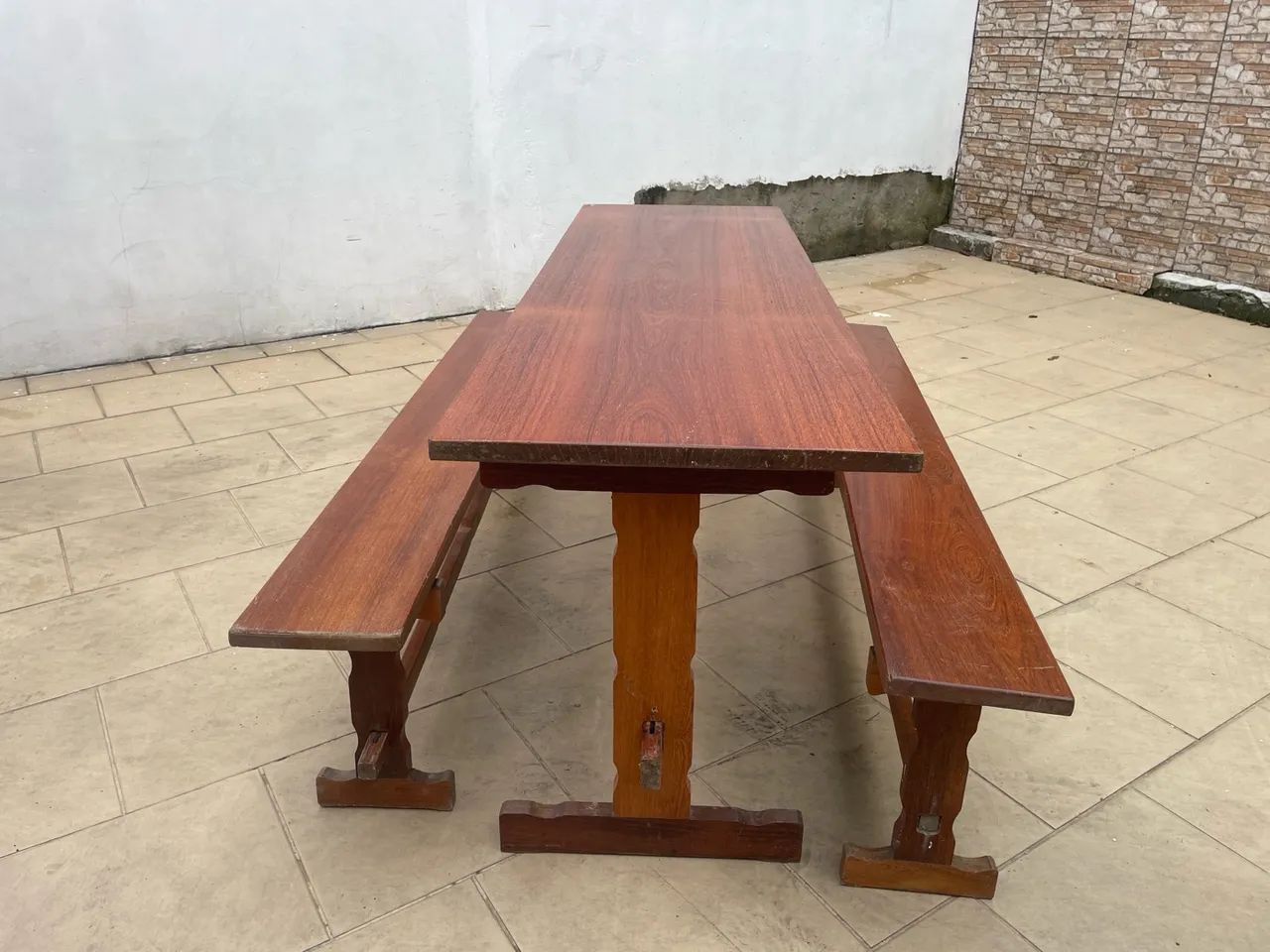 Mesa Rústica de Madeira com Bancos - Conjunto Completo - Foto 2