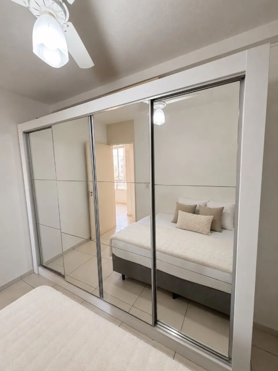 VENDO GUARDA ROUPA - Foto 2