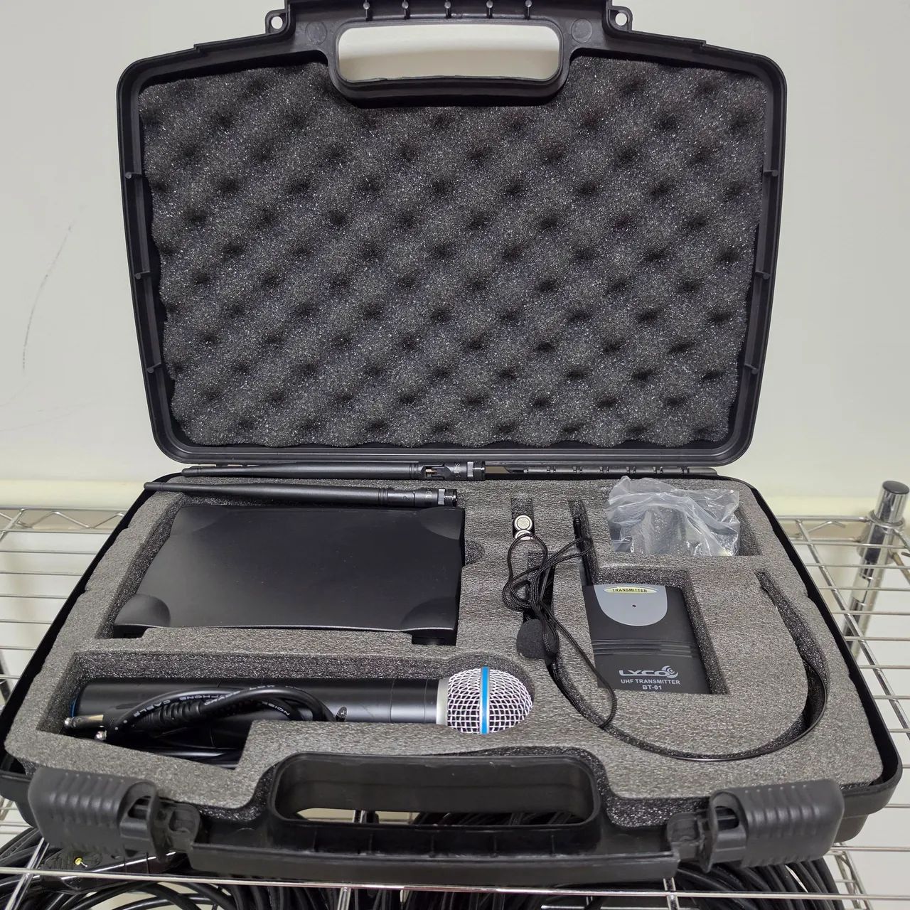Microfone Sem Fio Lyco UH-02 UHF + Headset + Maleta