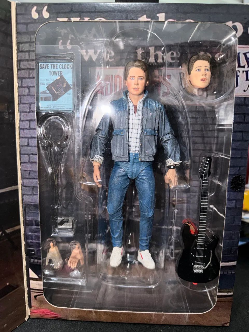 Ultimate Marty Mcfly De Volta Para o Futuro Neca - Foto 2