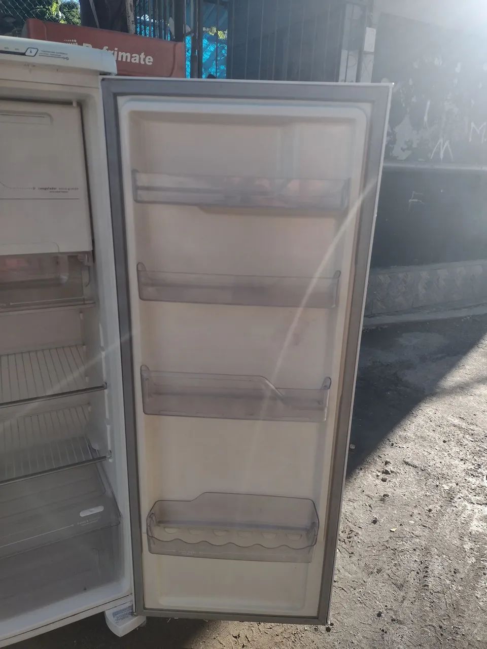 Geladeira Electrolux Frost Free gelando muito!!!! - Foto 5