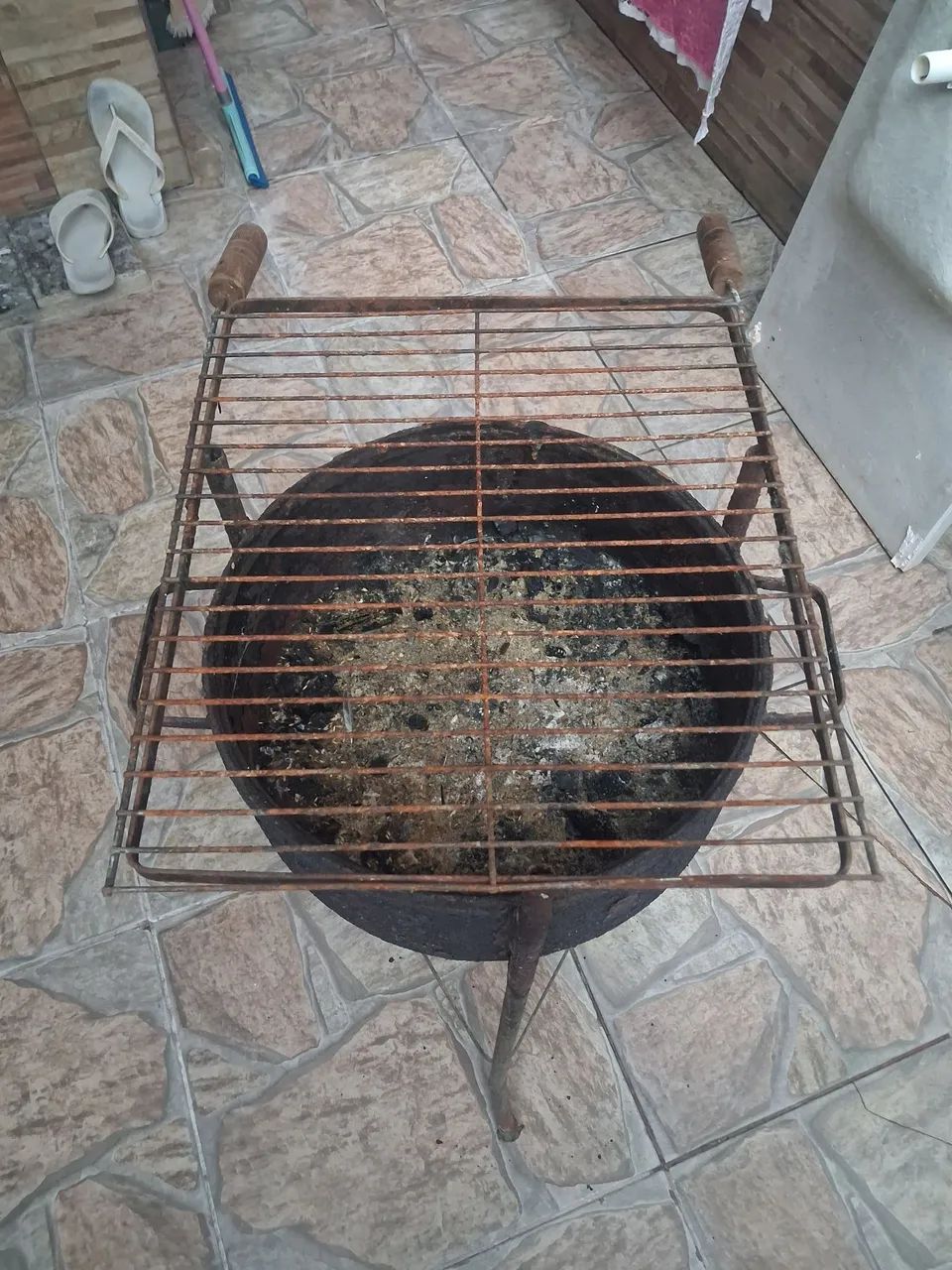 Vendo churrasqueira 