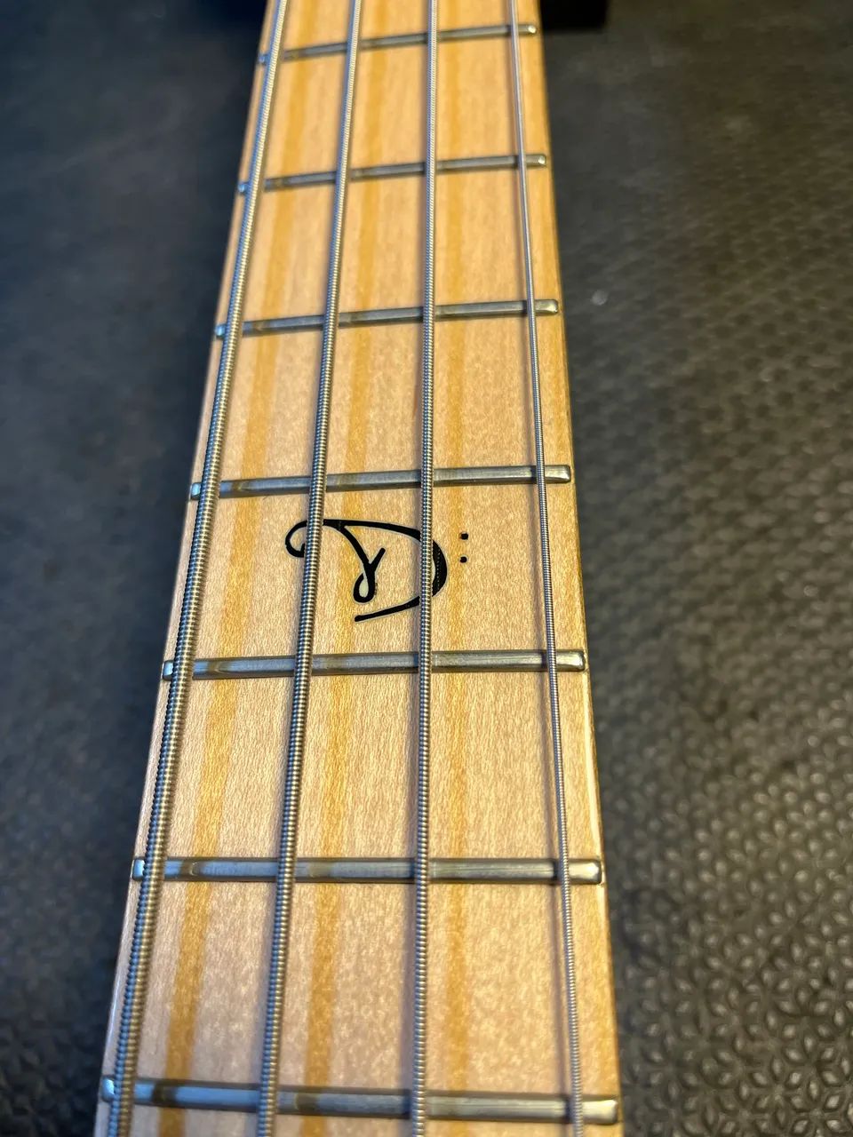 Troca/venda Baixo Dean Sledgehammer ash - Foto 4