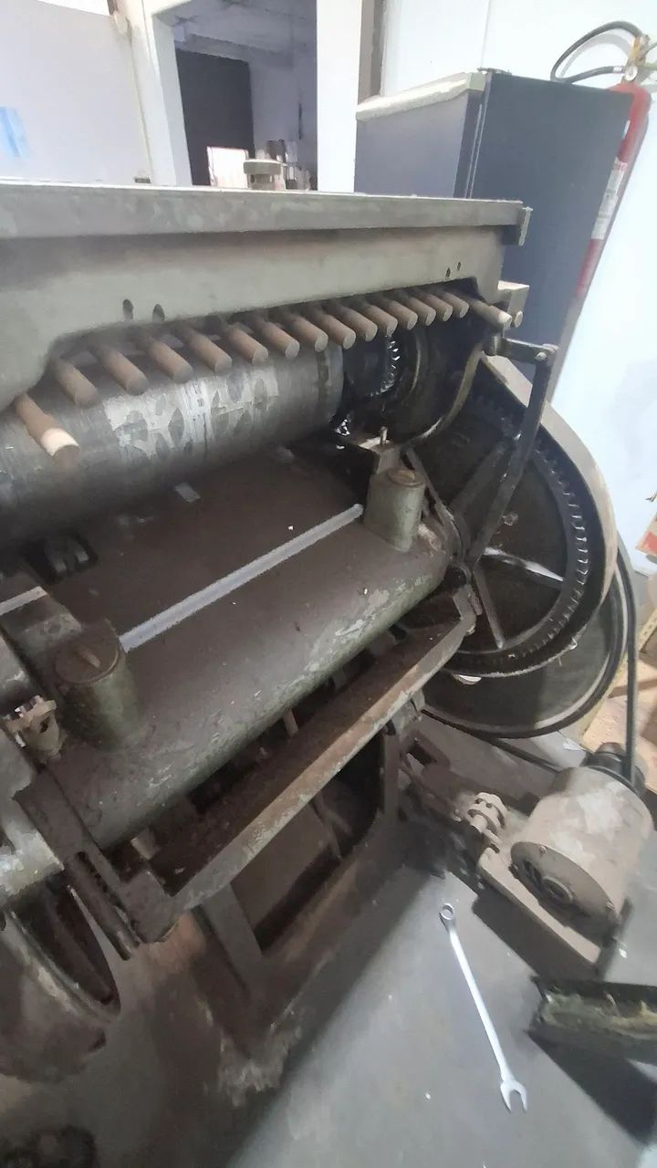 Máquina Gráfica Offset Catu Formato 4 Completa - Foto 2