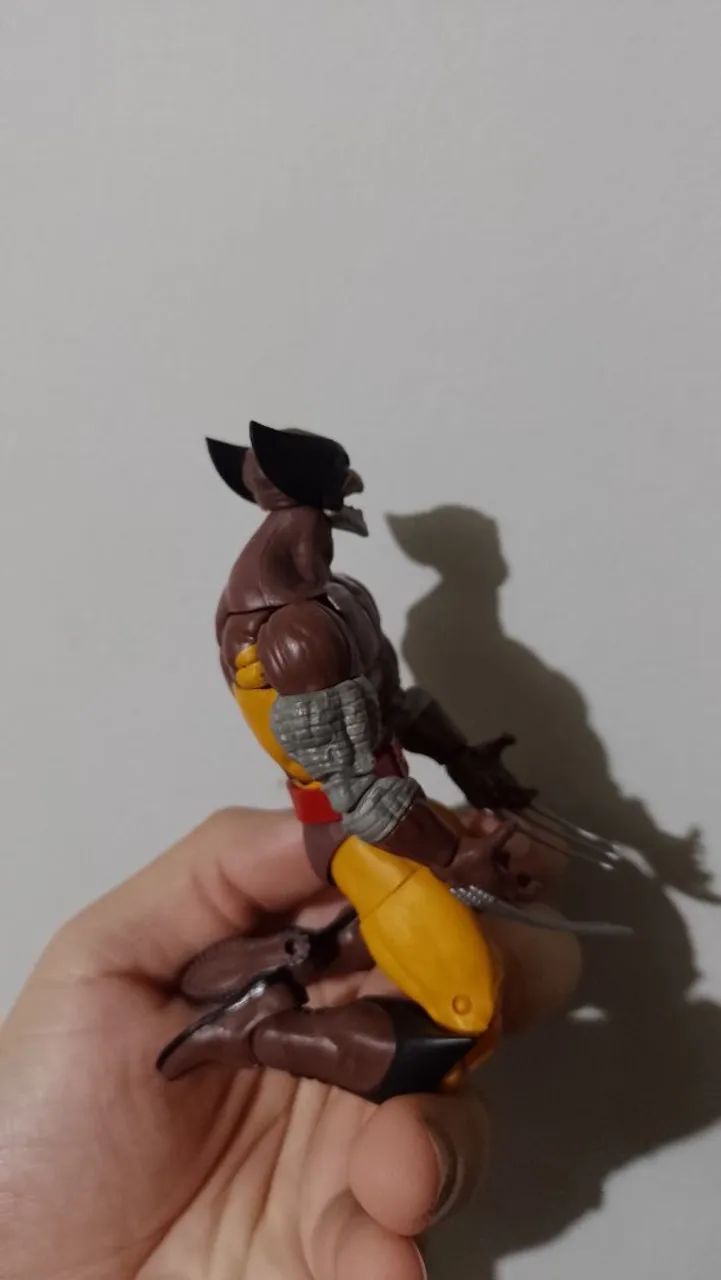 Wolverine Marvel Legends - Ninhada - Foto 4