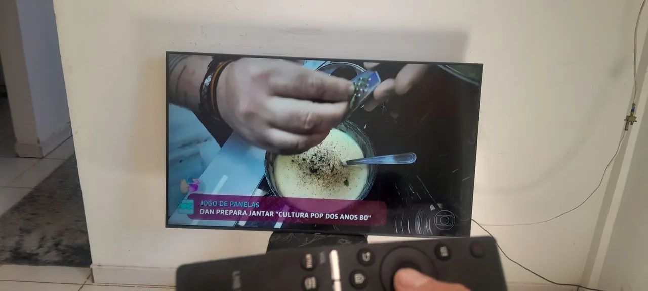 Tv Samsung smart 52 polegadas tem 3 mil canais e Xbox porém tem listra fio de cabelo  - Foto 4