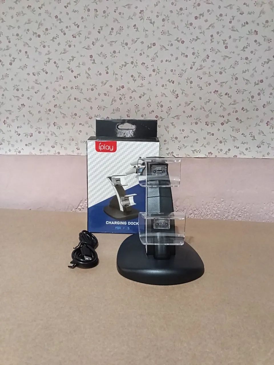 Vendo Base de Carregamento Dupla iPlay para Controles DualSense PS5 Semi novo