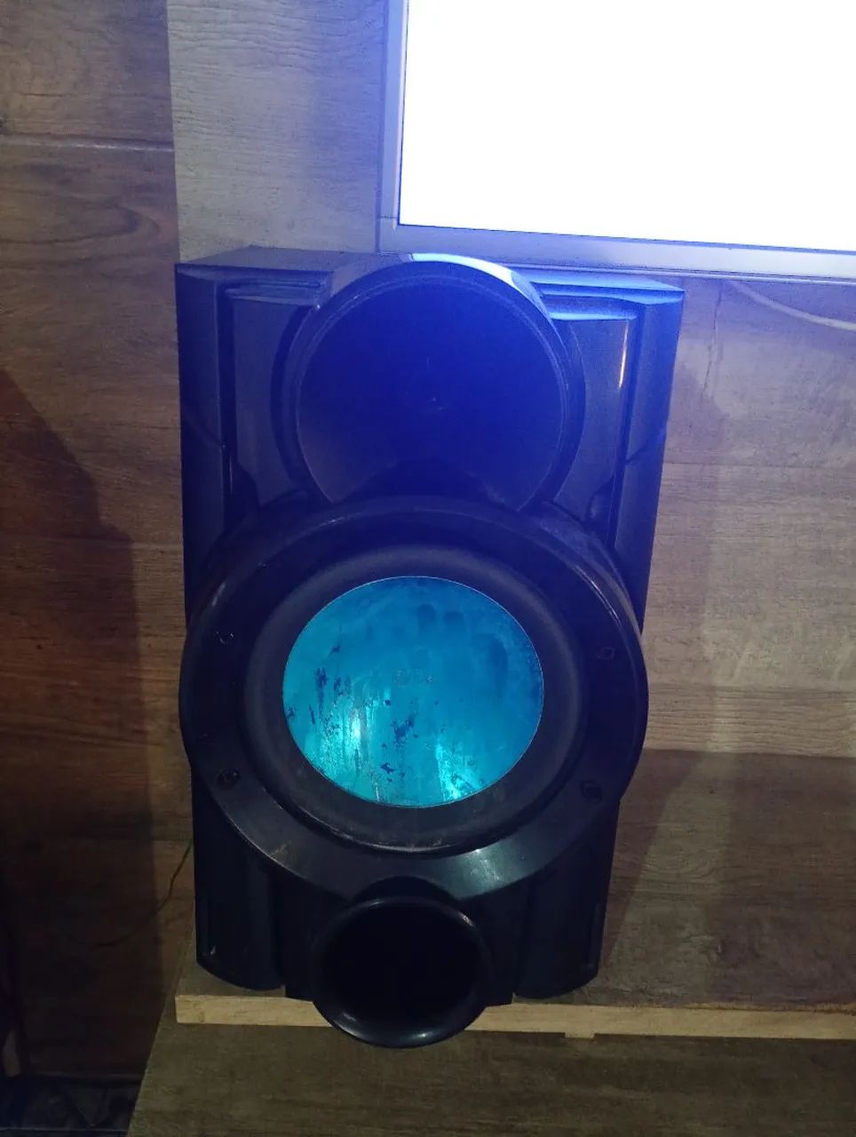 100
