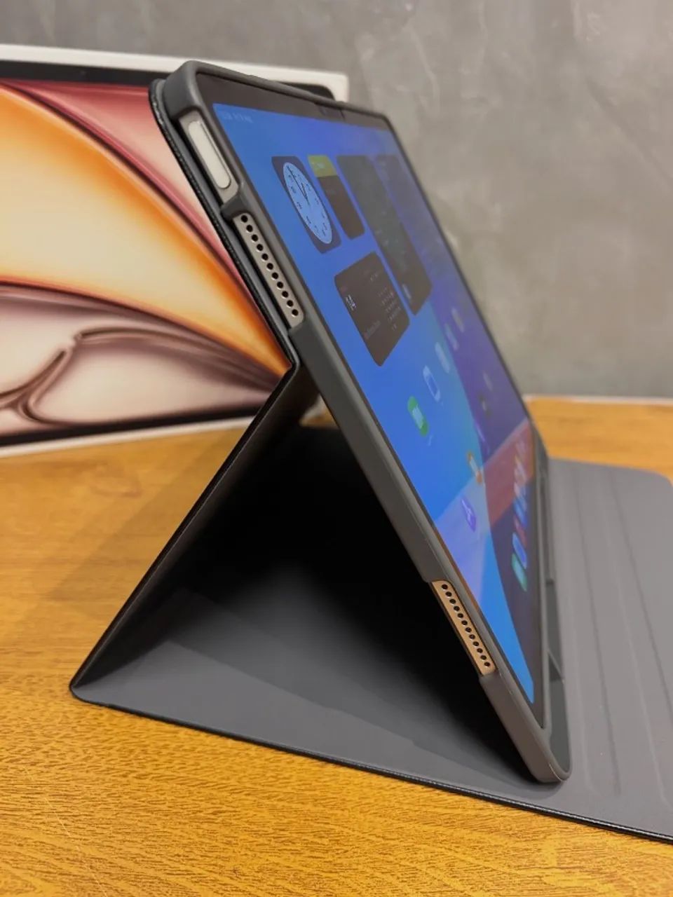 iPad Air M3 13 Polegadas ( 5G + Wi-Fi ) super novo! - Foto 2