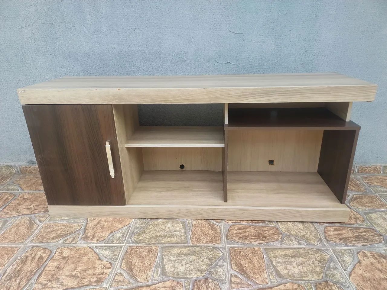 Rack usado em madeira para sala 