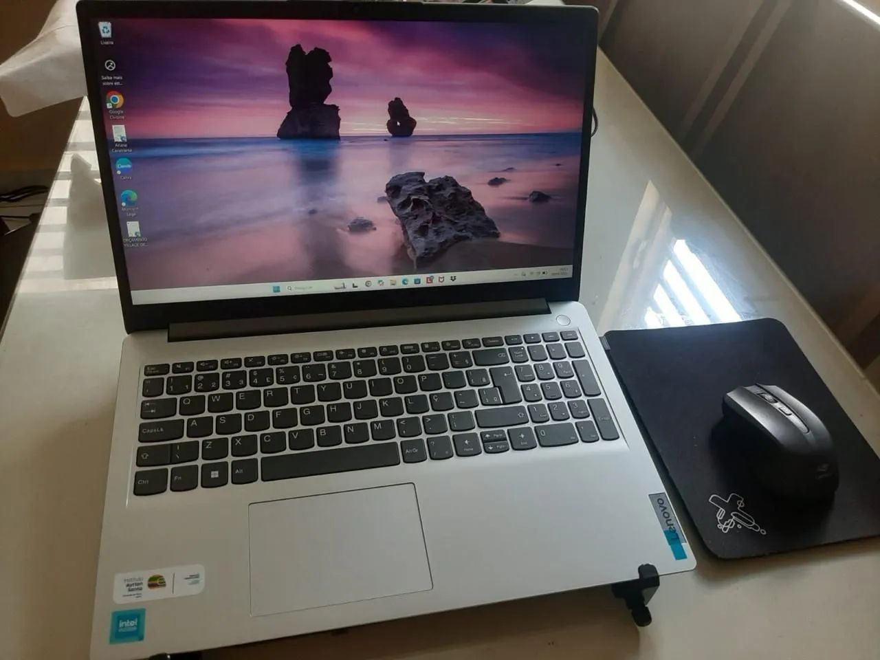 Vendo Notebook Lenovo - Foto 2