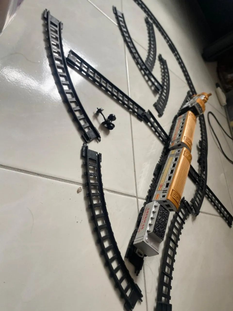 Brinquedo Trem com trilhos - Foto 2