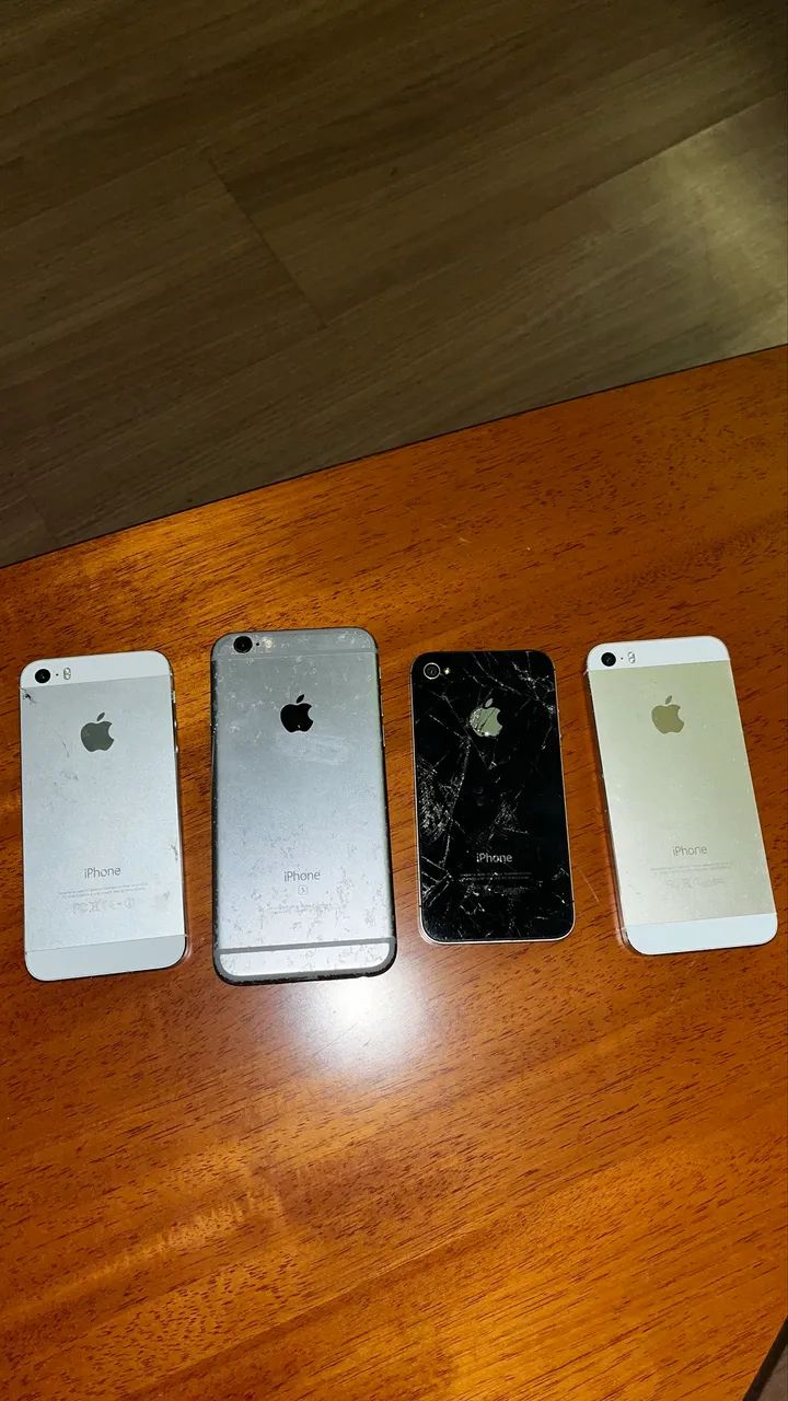 Lote de sucatas: 4 iPhones