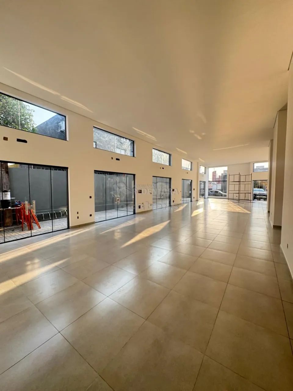 Salão Comercial com 230² - Vila Santa Cândida - Foto 3