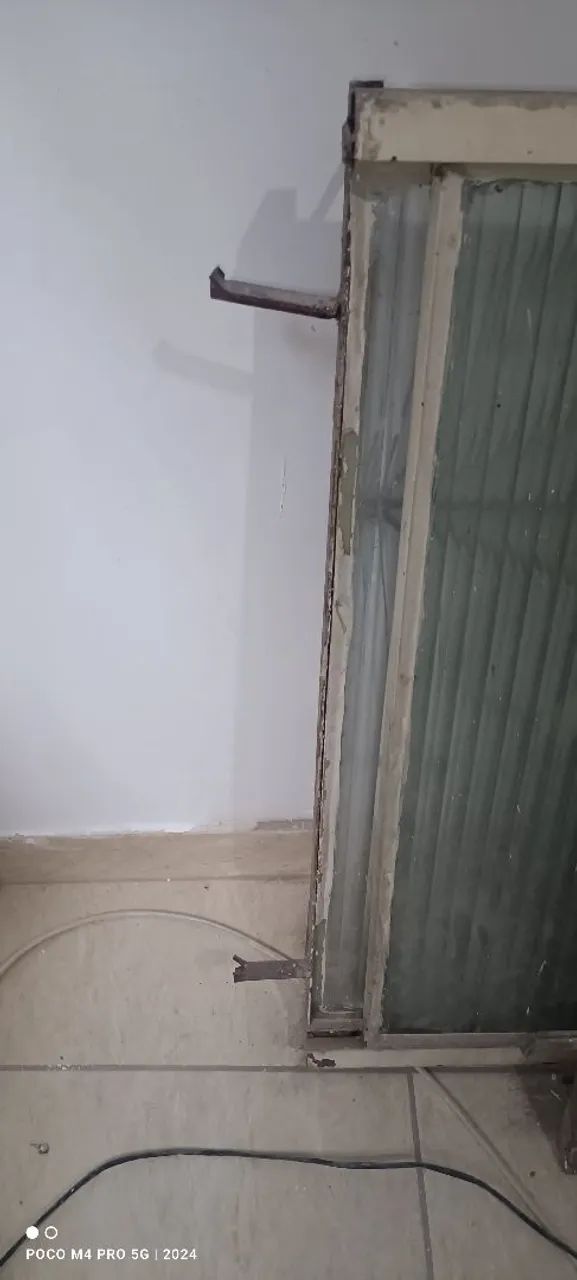 Janela de ferro clássica - Foto 2