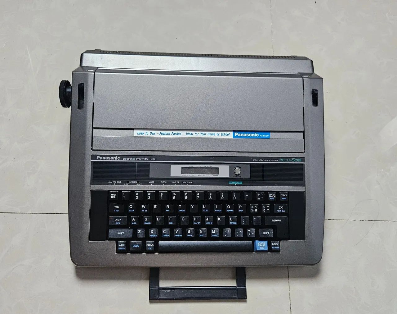 Máquina de Escrever Eletrônica / Panasonic 