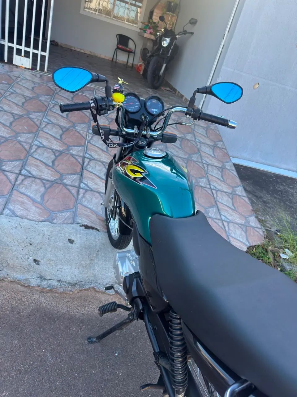 CB 125 