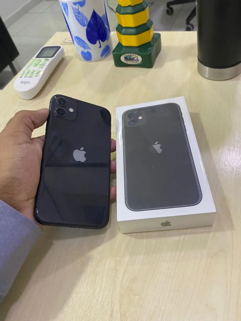 iPhone 11 - Pegando tudo (com caixinha)